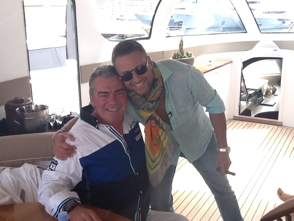 Designerul s-a plimbat la Monaco cu iahtul celebrului producator de ceasuri