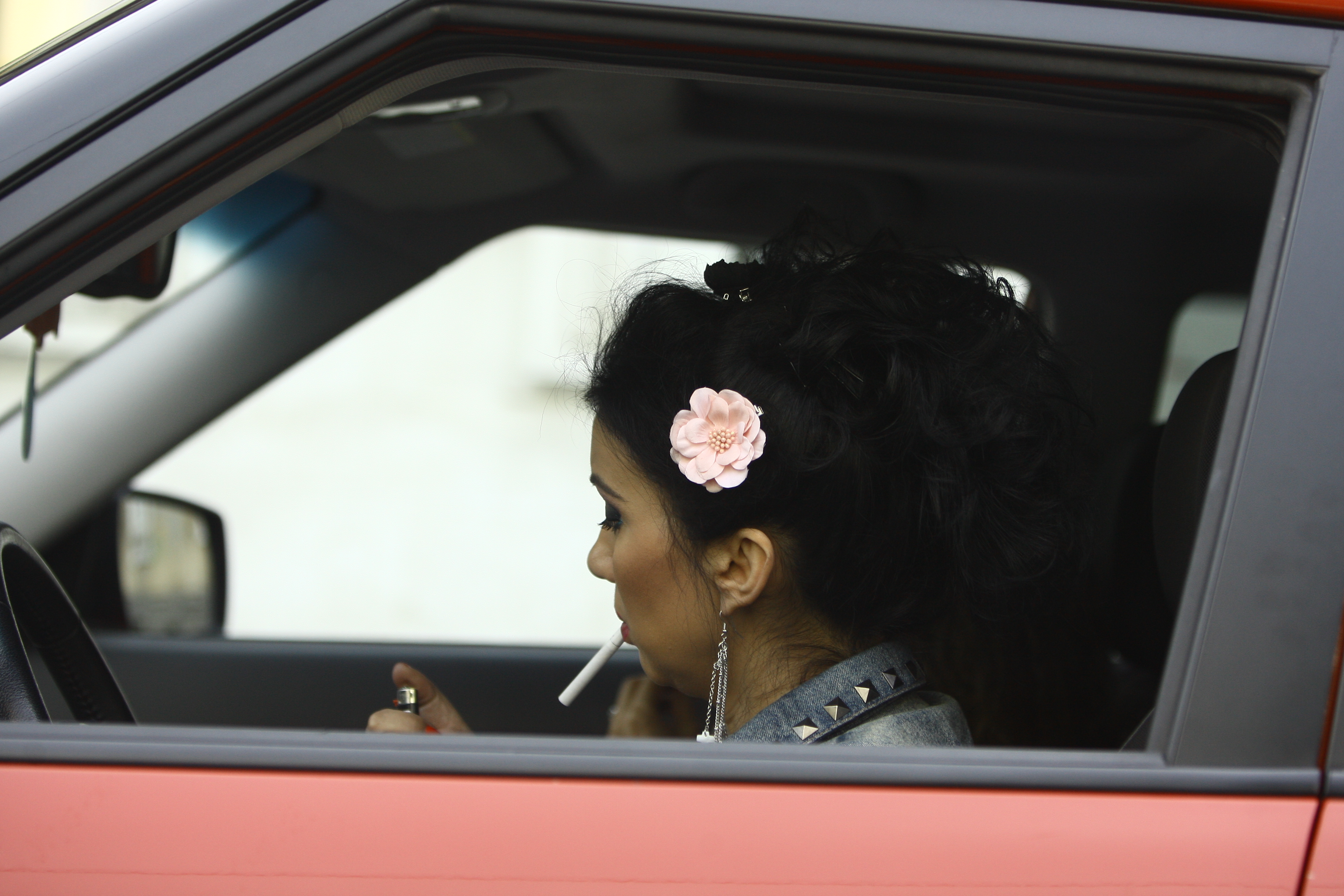 Floricica Adrianei atrage toata atentia