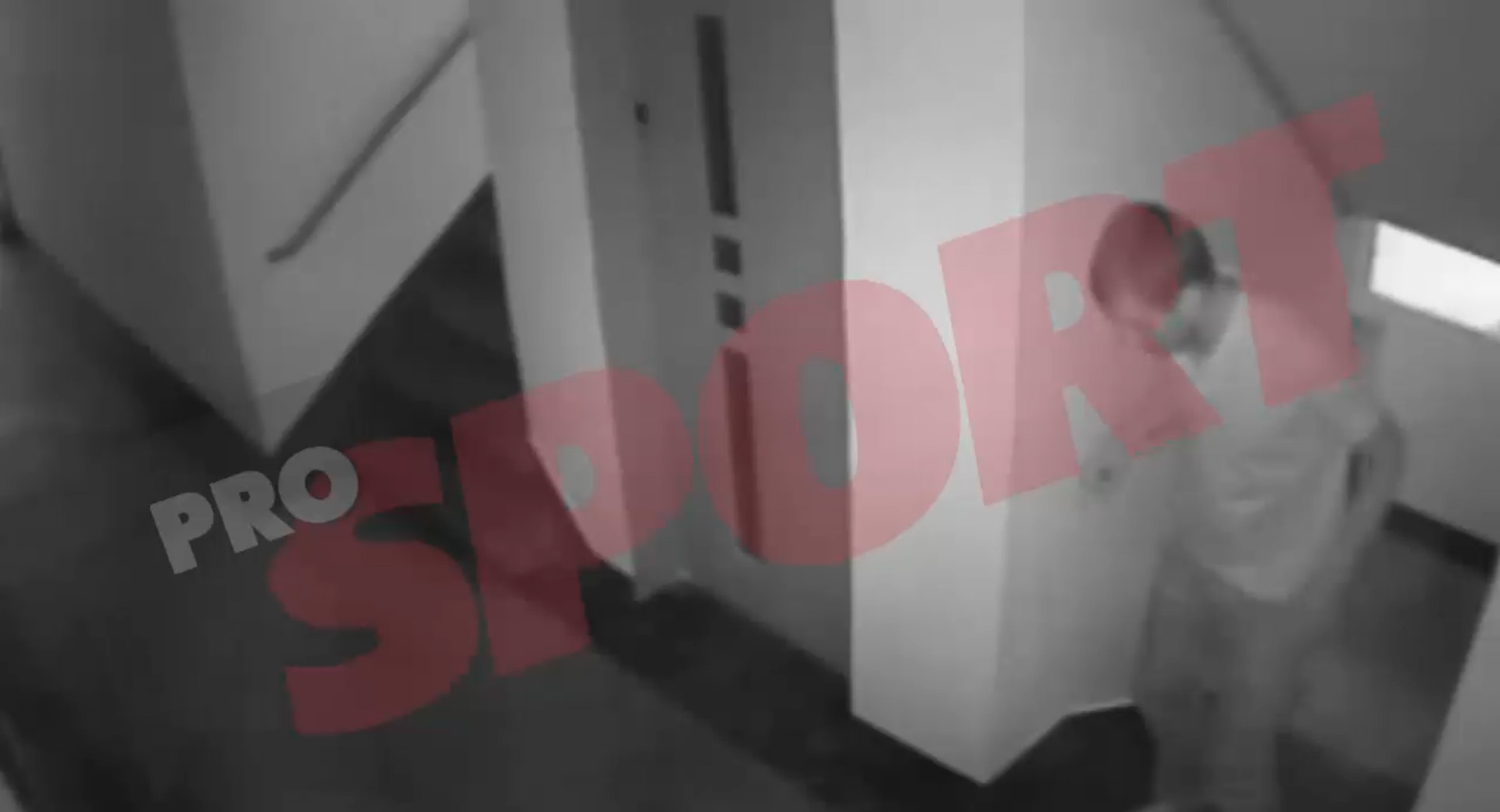 Camerele de supravegere ale blocului au relevat imagini cu o fata mai putin cunoscuta a jucatorului