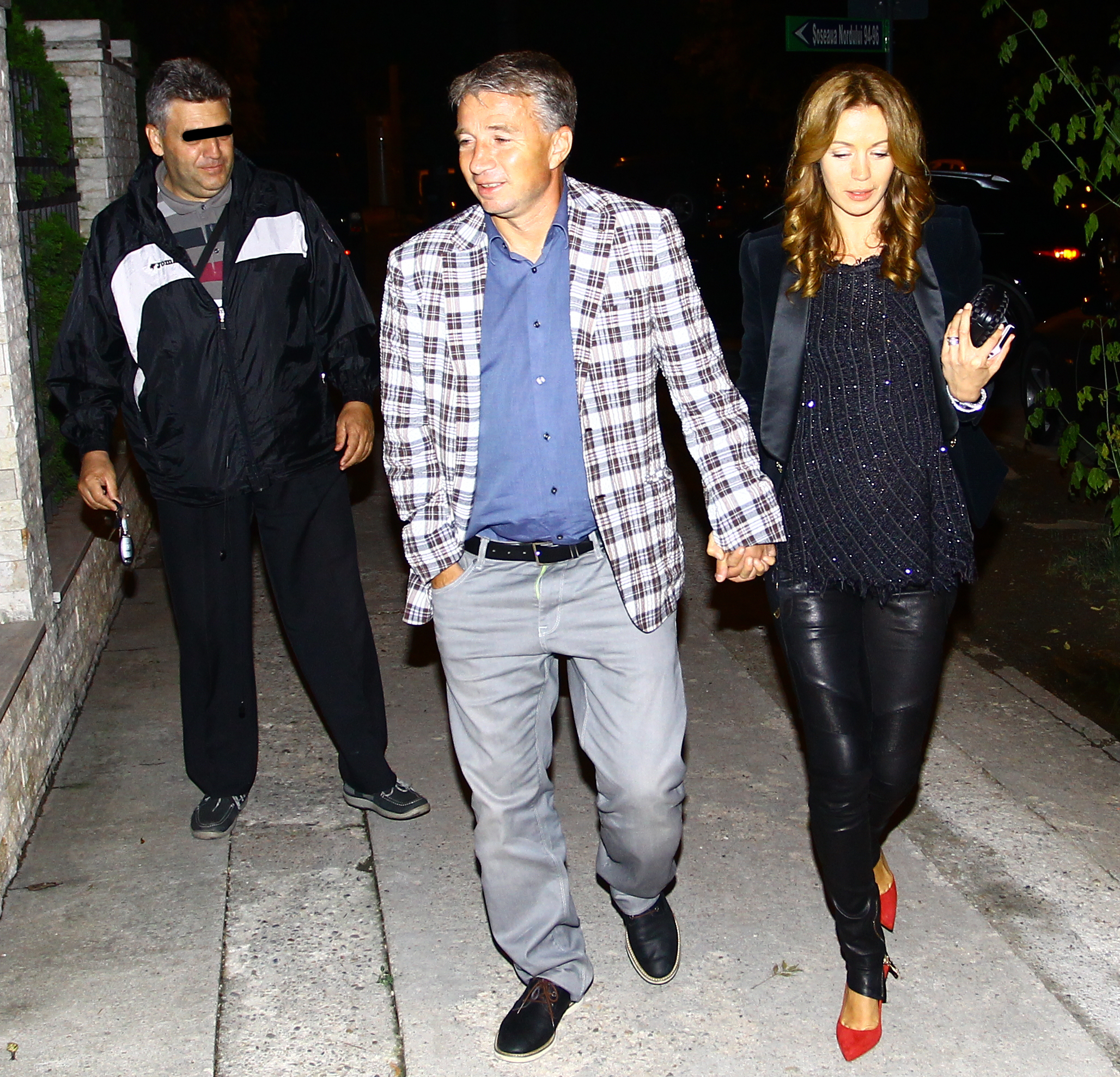 Sotii Petrescu au ajuns acasa abia dimineata, in jurul orei 5.00