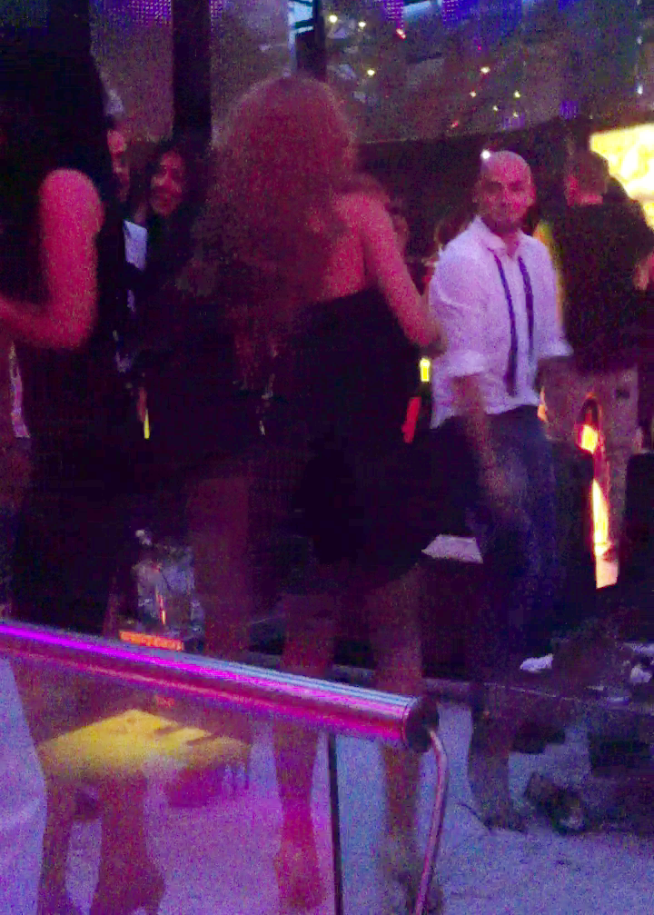 Sportivul a pus ochii pe o domnisoara din club