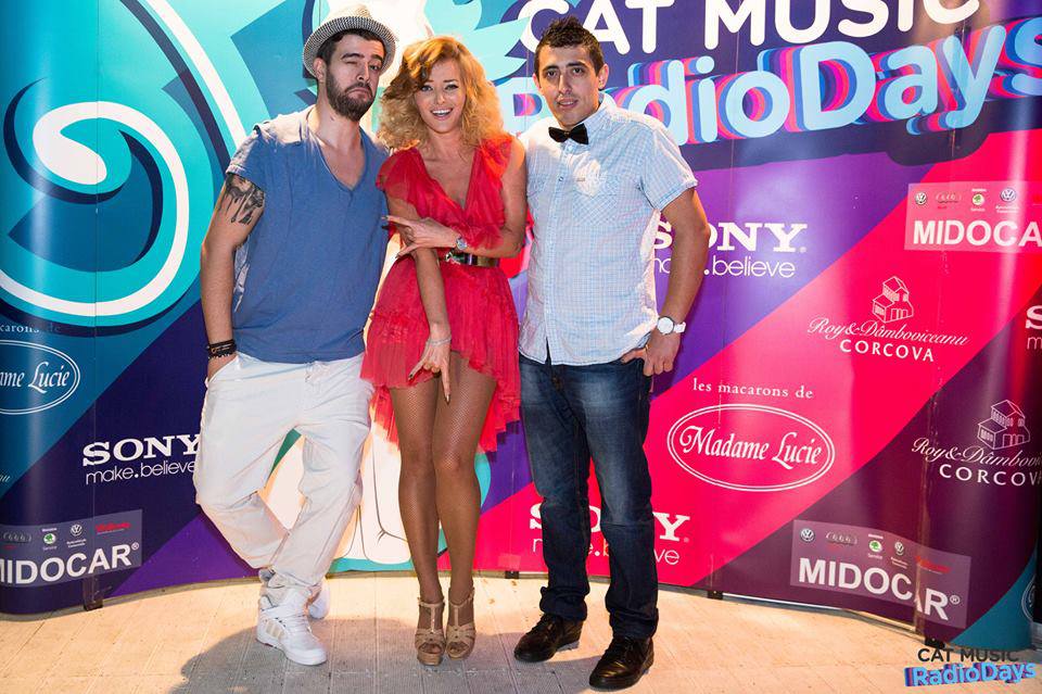 Delia a purtat aceeasi rochie si la un eveniment al unei case de discuri, chiar a doua zi