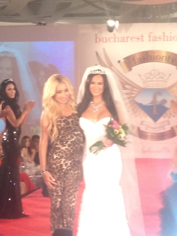 Margherita si-a vazut visul cu ochii si a defilat pe un podium adevarat, imbracata in mireasa