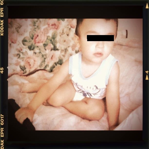 Solistul mai are si un copil mic