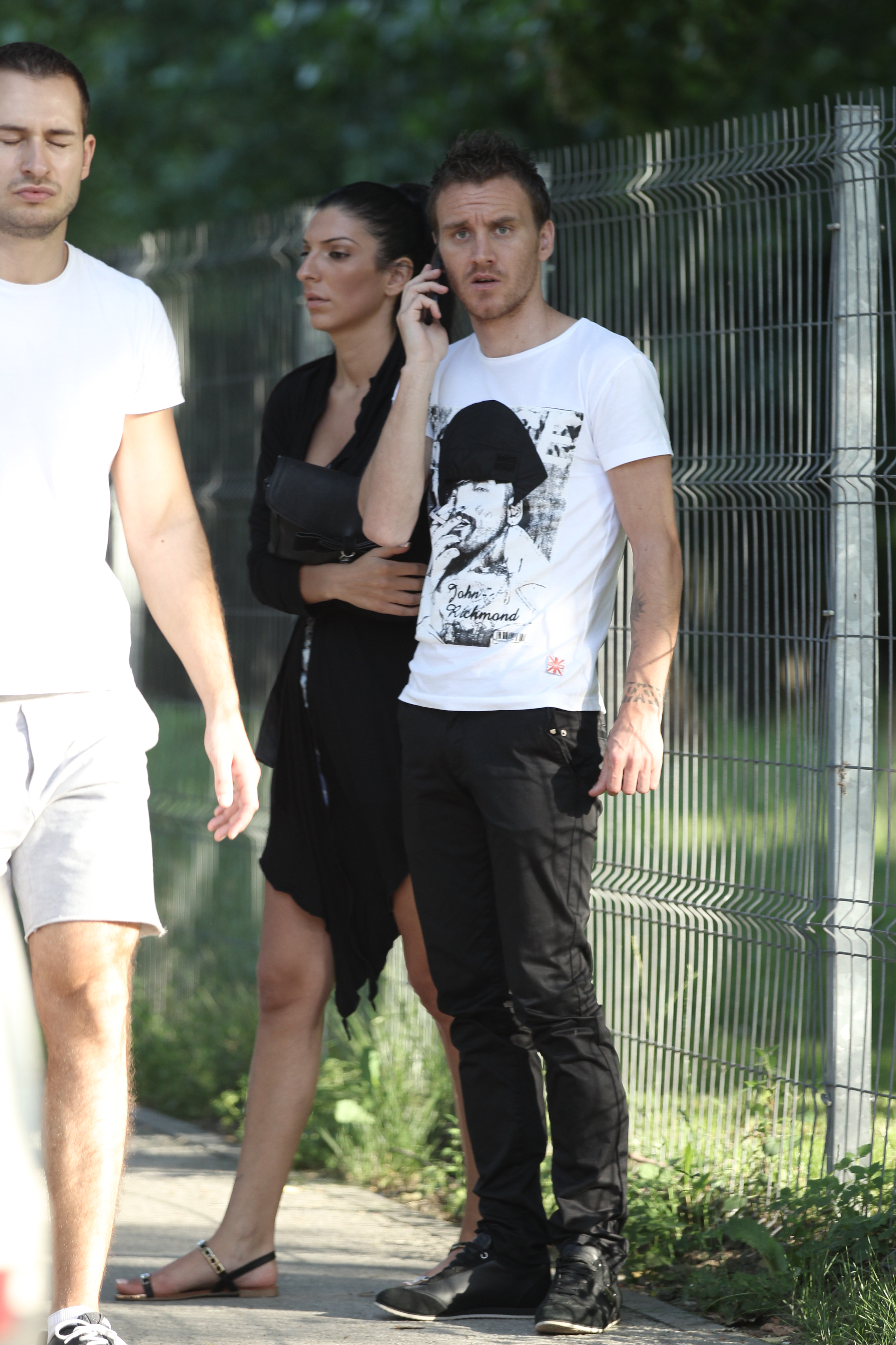 Mitea a cautat pret de cateva minute un taxi si nu a gasit, motiv pentru care Andreea s-a infuriat