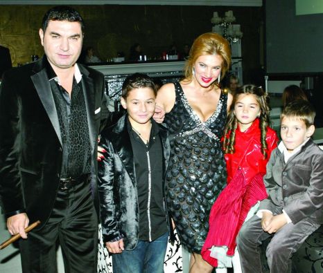 Nu-l lasă la greu! Borcea, susţinut de Mihaela în dosarul transferurilor: