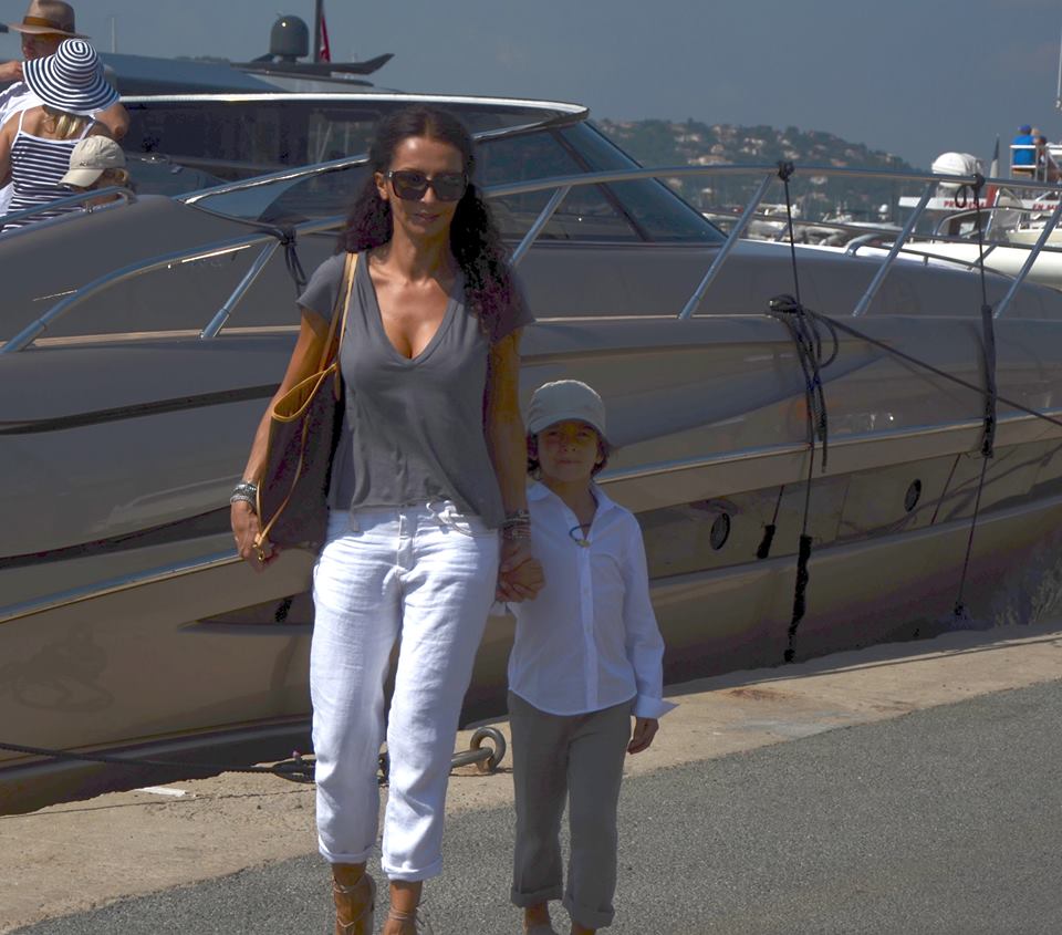 Mihaela sustine ca toata aceasta poveste este o lectie importanta pe care i-o preda fiului ei, Ayan