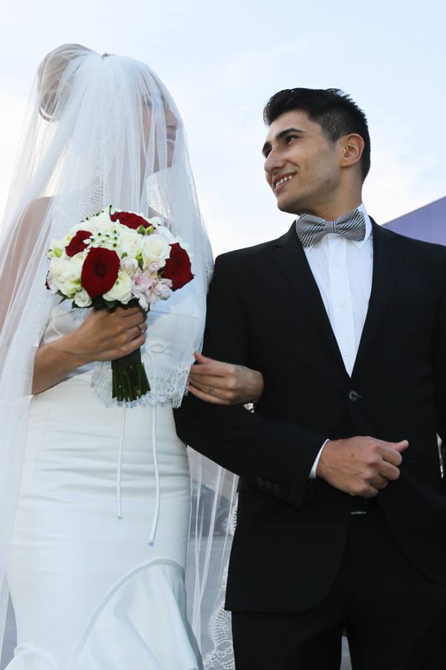 Vlad a fost cel care a tinut-o pe Lora de mana in cea mai fericita zi dn viata ei