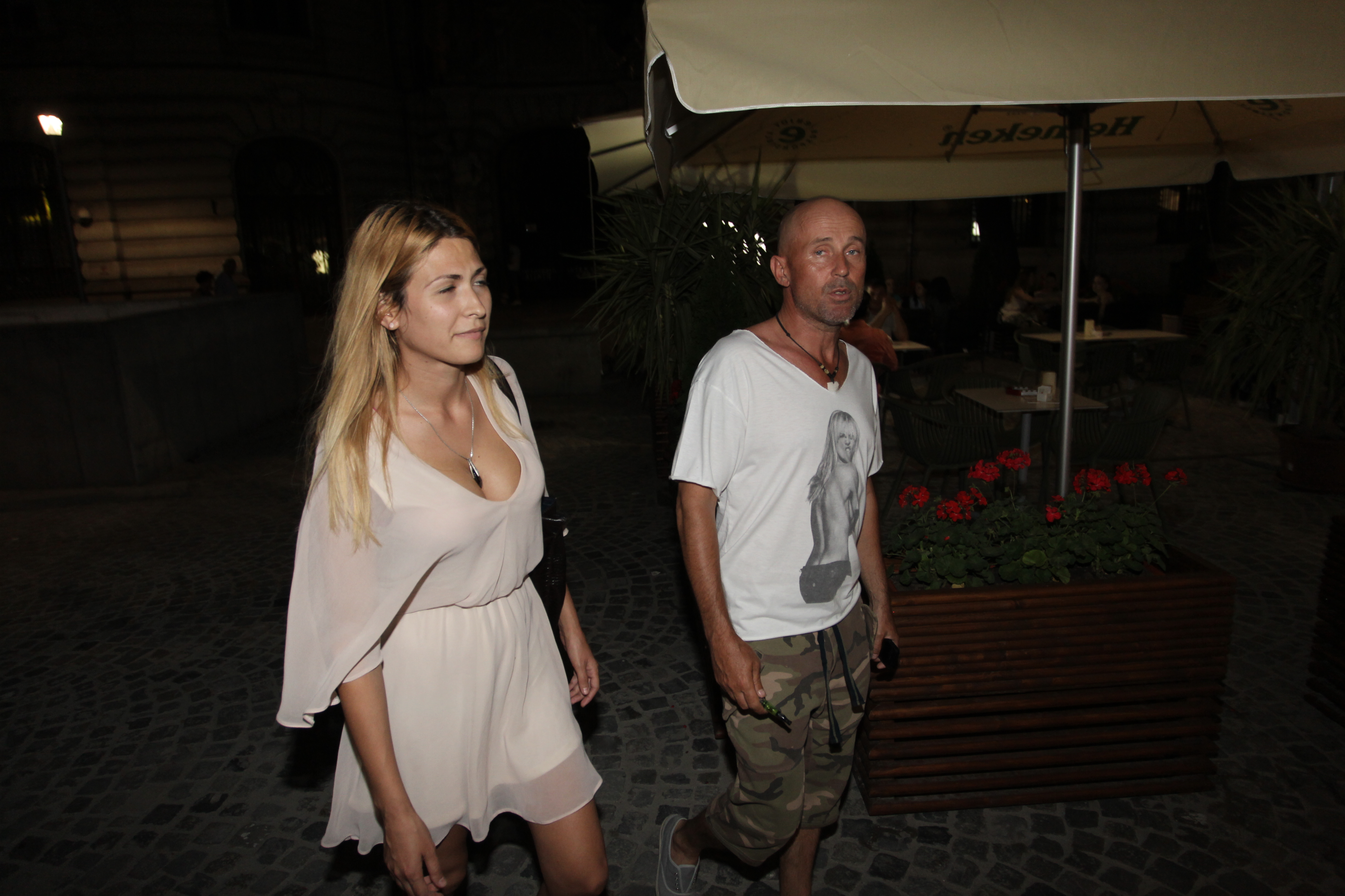 Cei doi au fost la pub-ul lui Garcea iar apoi au schimbat locatia