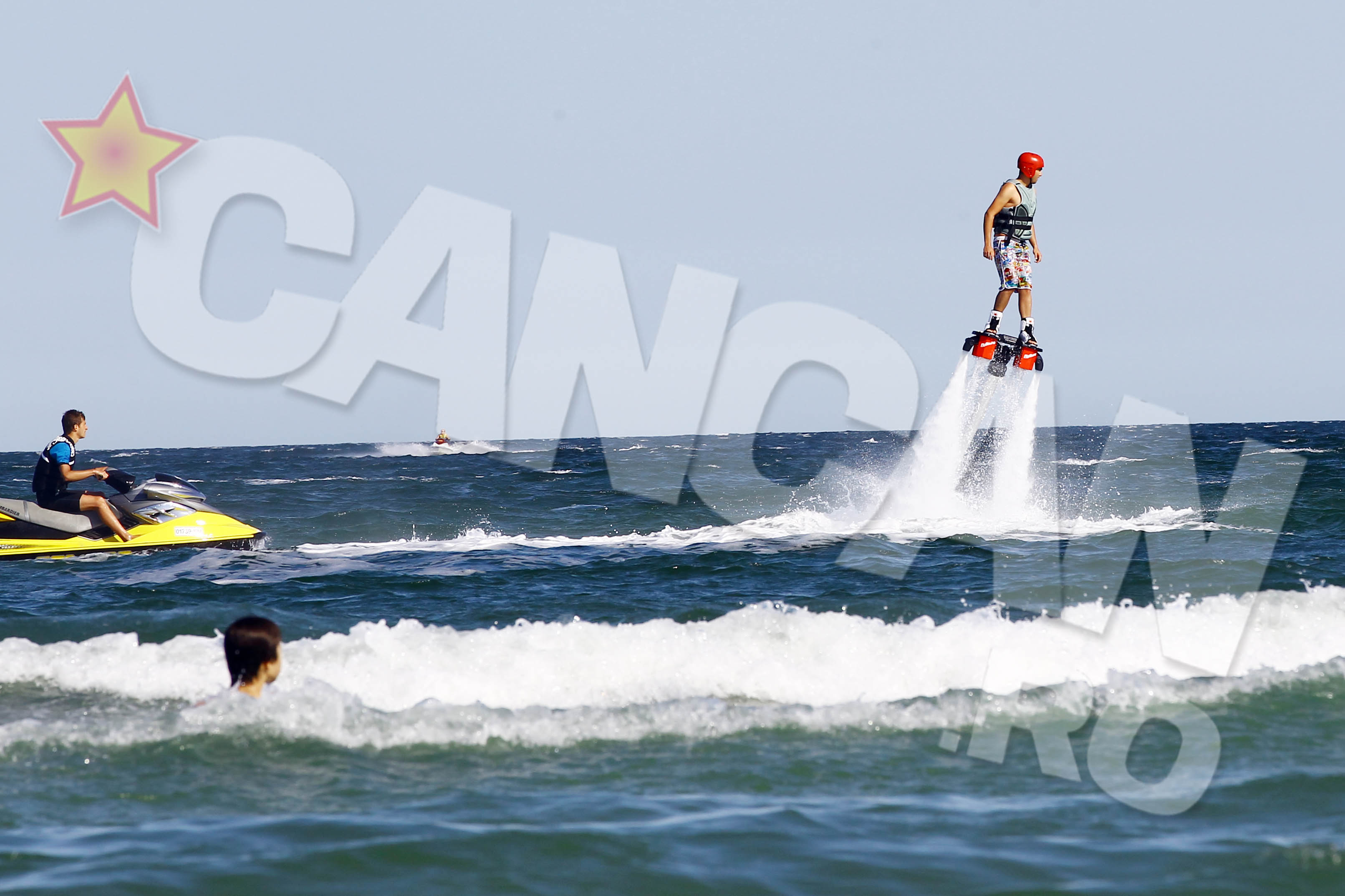 Fiul primarului din Constanta a intrat in apa si...si-a luat zborul
