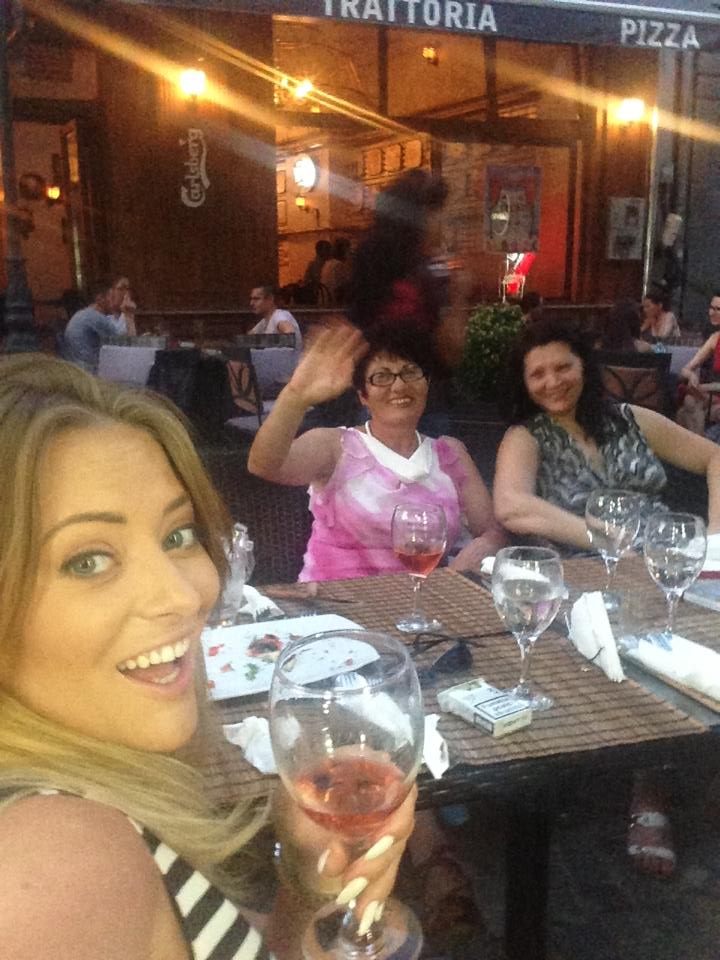 Cei cinci sarbatoreau ziua de nastere a mamei lui Razvan