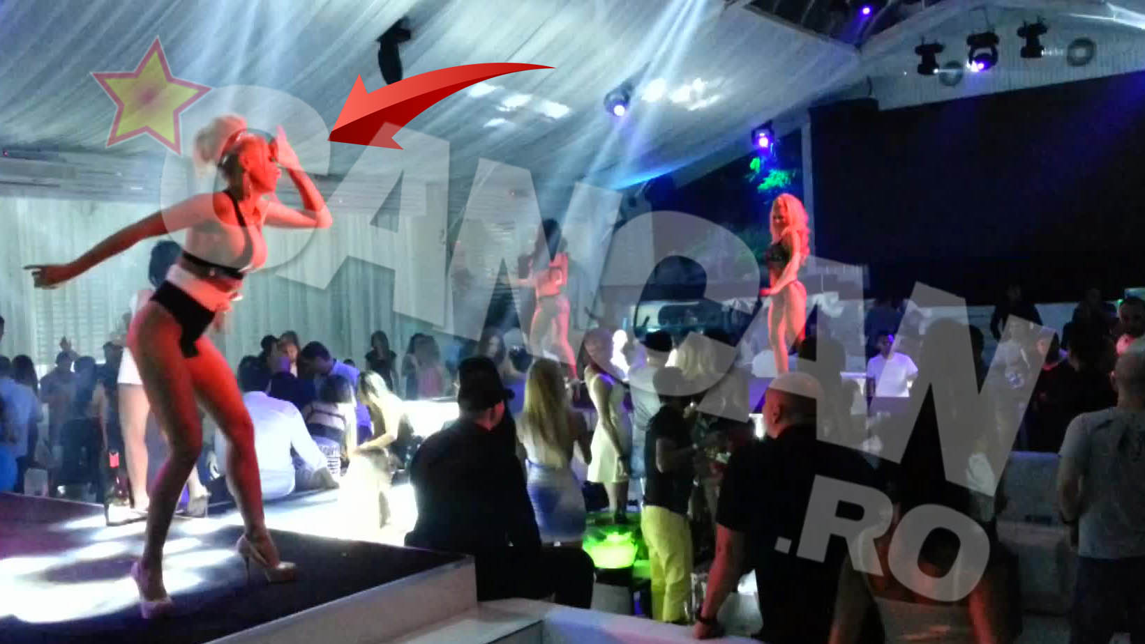 Apoi, fata si-a continuat reprezentatia solo, atragand toate privirile