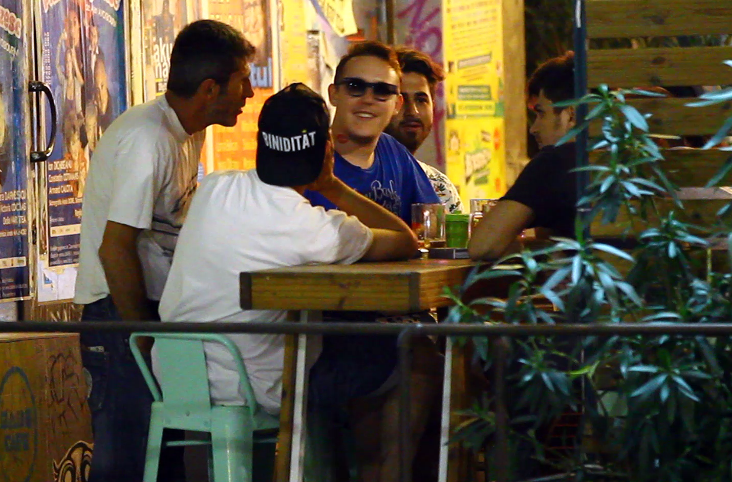 What's up nu este la primul sau tatuaj