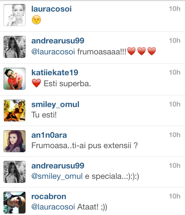 Smiley continua sa pastreze legatura cu blonda