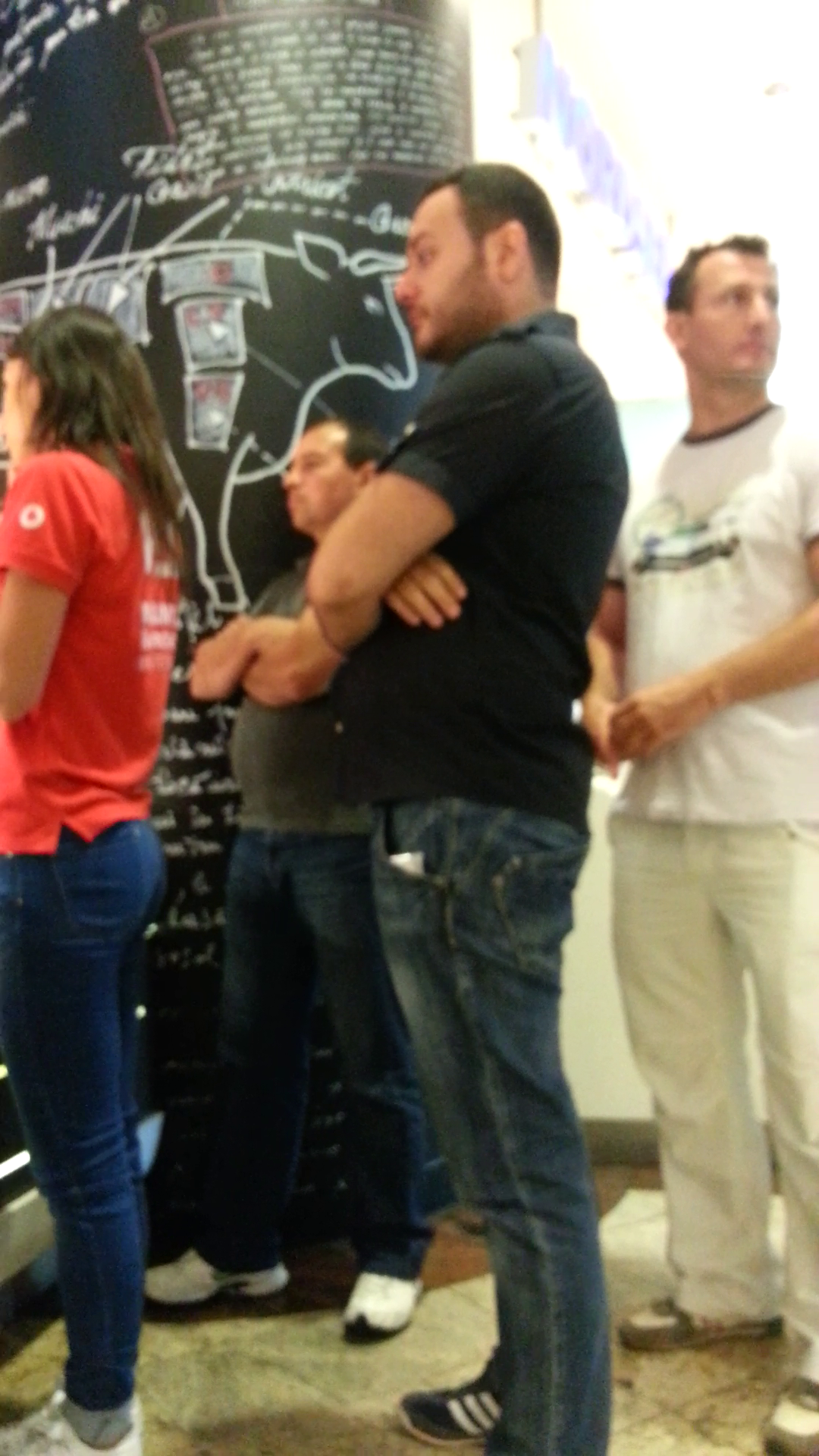 Giovanni a asteptat 40 de minute la coada