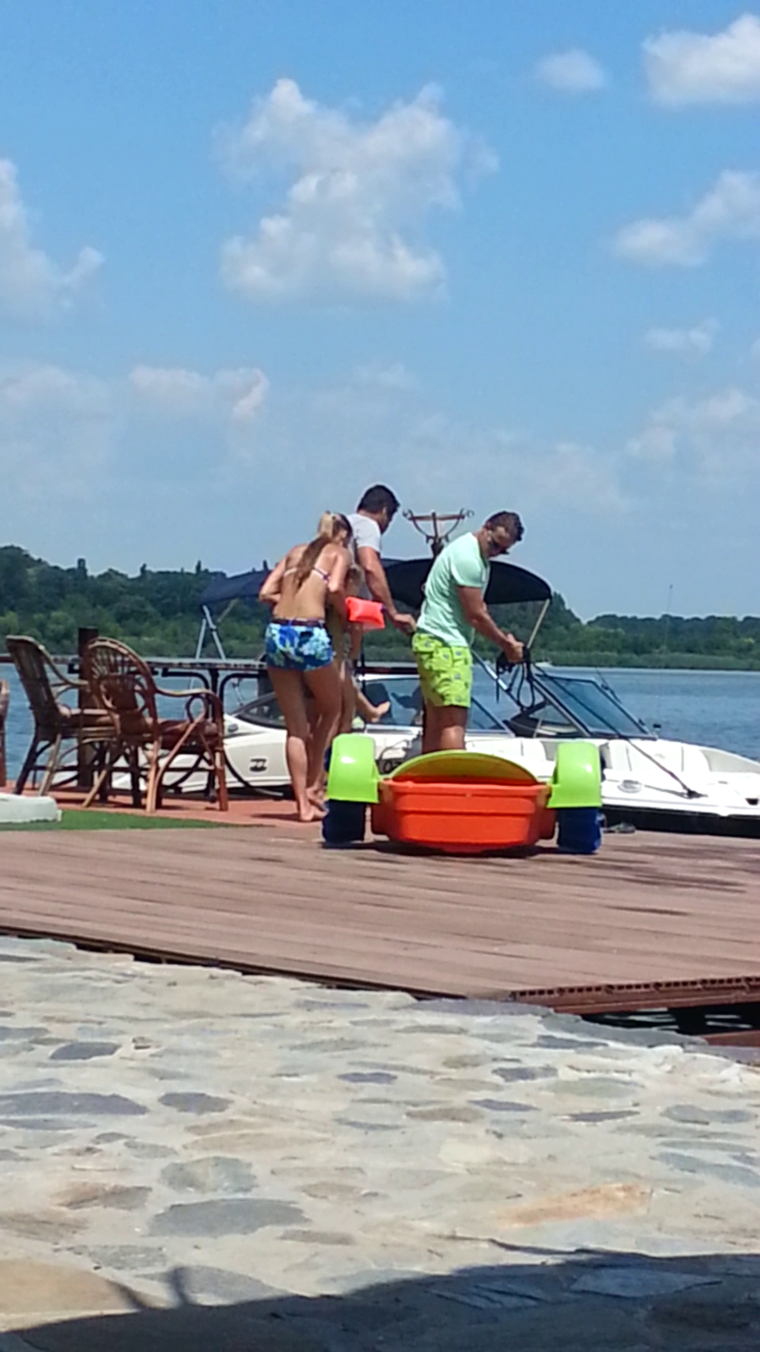 Laurentiu are aptitudini de lider atat pe terenul de fotbal, cat si in familie