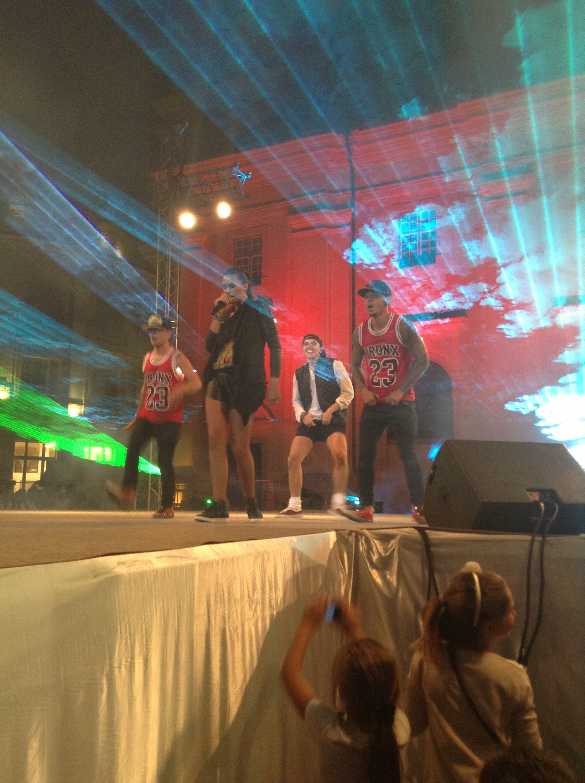 Antonia a incheiat show-ul alaturi de Rengle