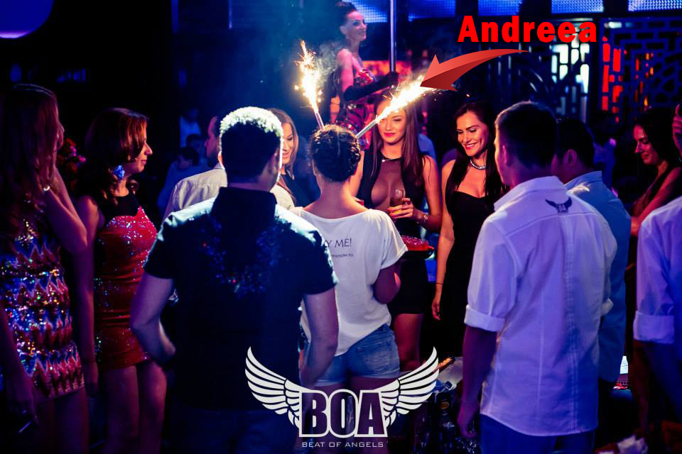 Sampaniile scumpe si buchetele imense de trandafiri nu au lipsit de la petrecerea organizata pentru Andreea in Boa