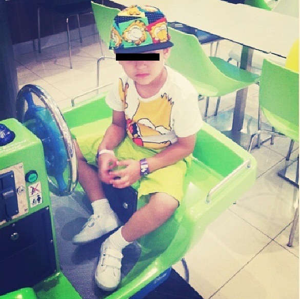 Nicolas a fost in vacanta cu parintii sai