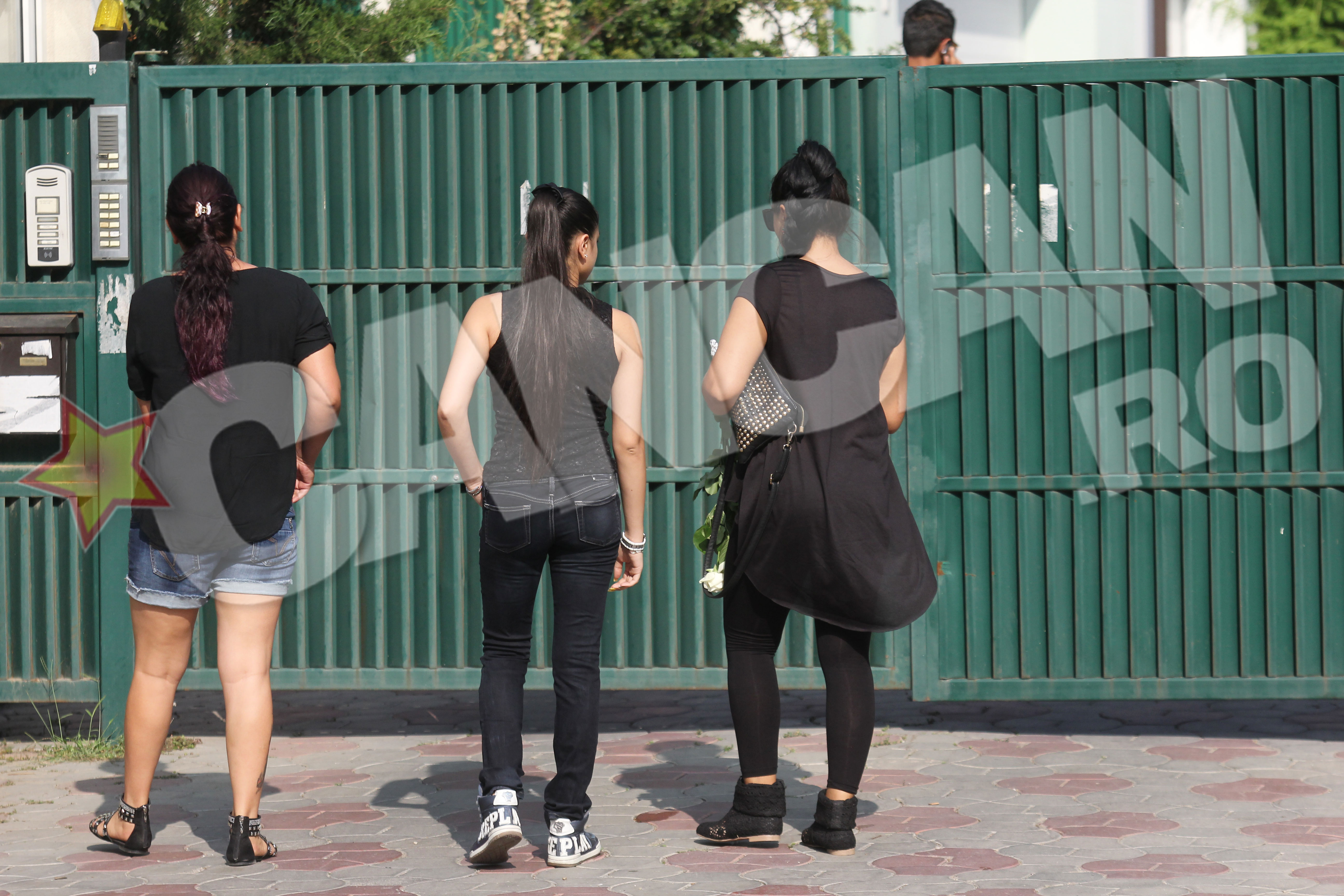 Carmen, fata Adi Minune