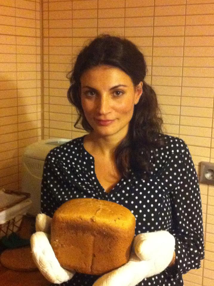 Ioana face tot felul de preparate si bunatati pentru familia ei