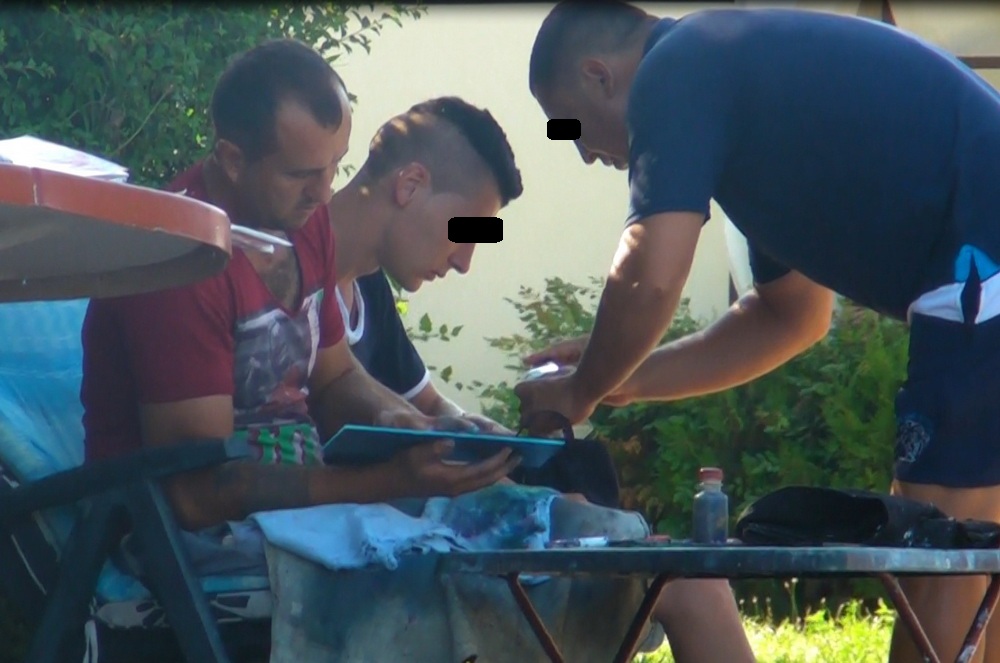 Fostul concurent de la Romanii au Talent nu duce lipsa de clienti