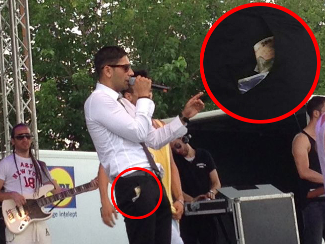 Bancnotele mai aveau putin si ii cadeau din buzunar