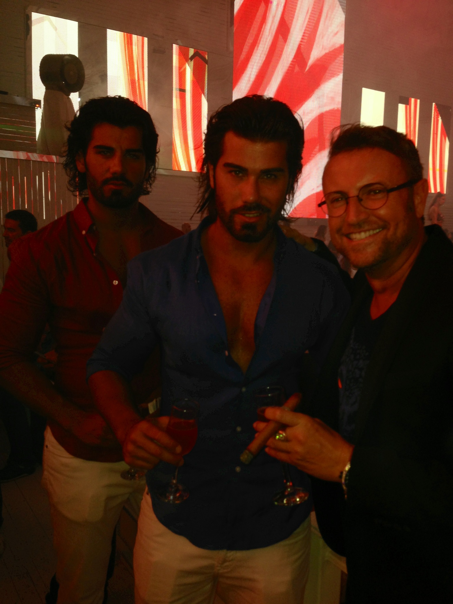 Botezatu le-a aratat gemenilor Atac cum se distreaza romanii