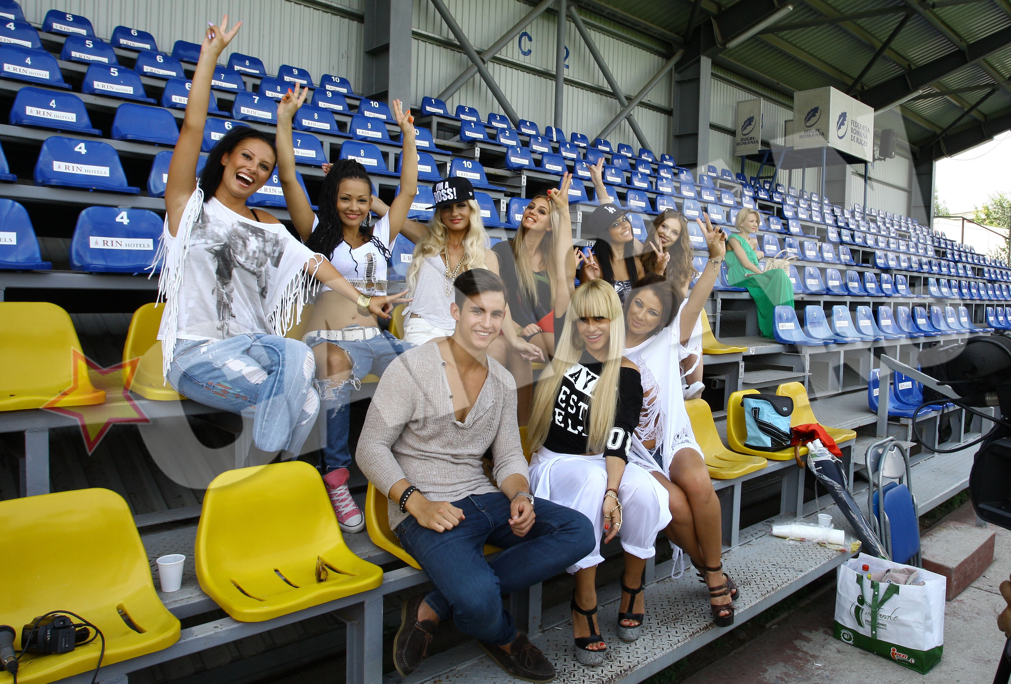 Anda va aparea in clip alaturi de Roxana Vancea si Andrei, un model al lui Catalin Botezatu