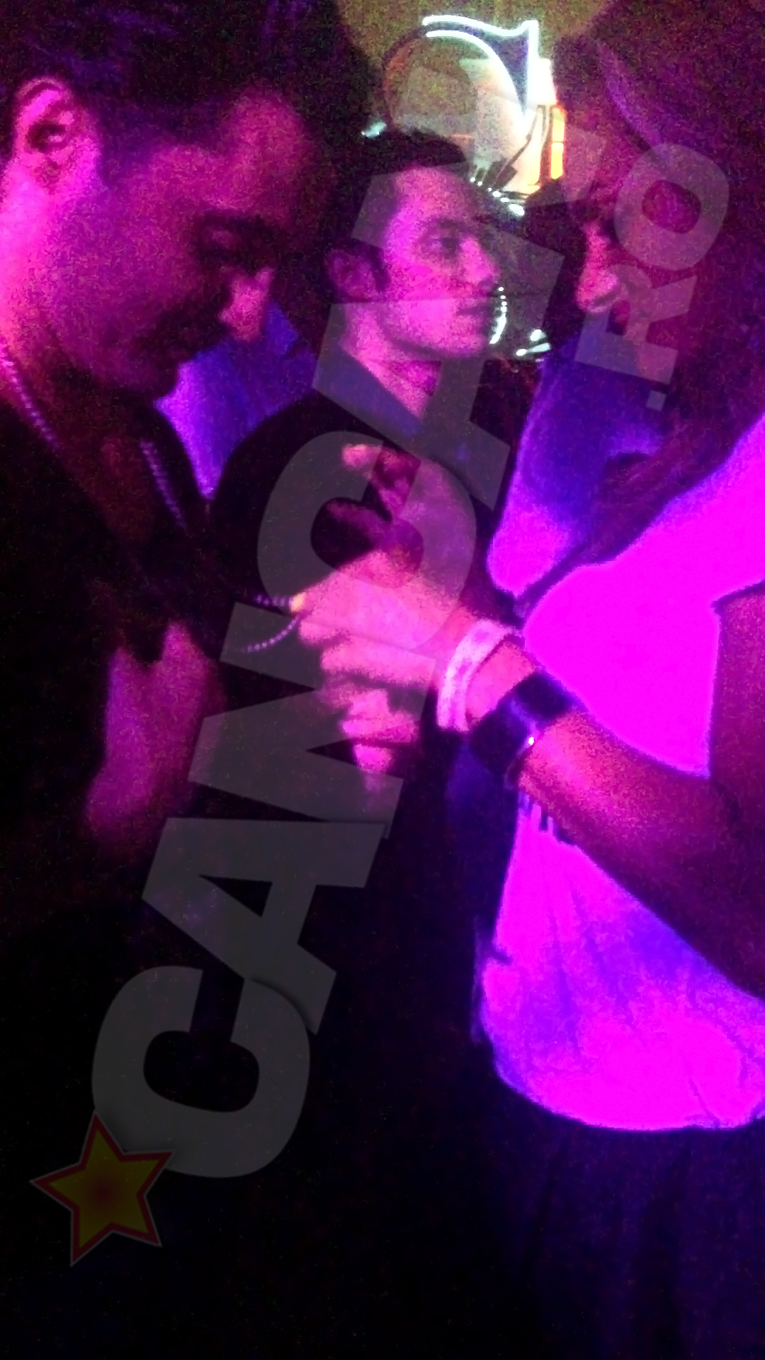 ... l-a atarnat de gatul lui Pepe si i l-a infipt in gura