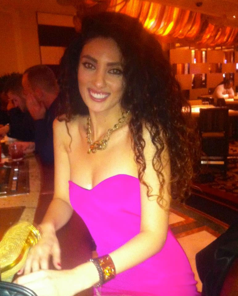 Claudia arata exceptional, semn ca ii prietene viata in America