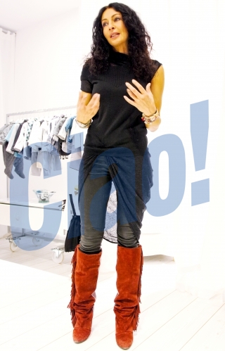 Mihaela Radulescu si Maria Marinescu sunt admiratoarele cizmelor Isabel Marant