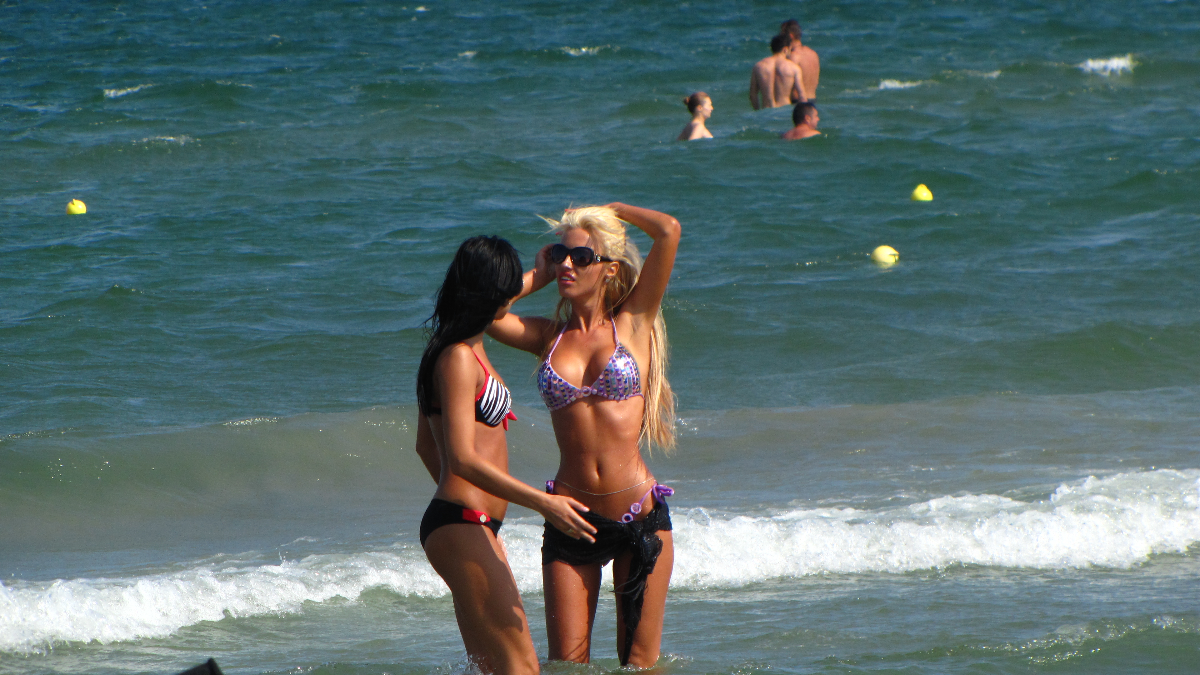 Loredana Chivu l-a cucerit pe Leo cu formele sale