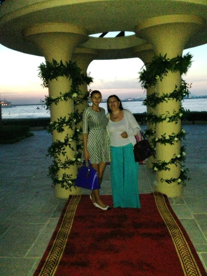 In vara, Veronica a fost in Dubai, in vizita la Ramona