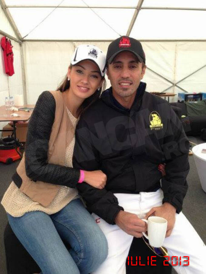 Andreea l-ar fi cunoscut pe Habtoor intr-un club din Capitala, la una dintre petrecerile de mii de euro, cu sampanie si fete frumoase, pe care arabul le organizeaza ori de cate ori ne trece granita.