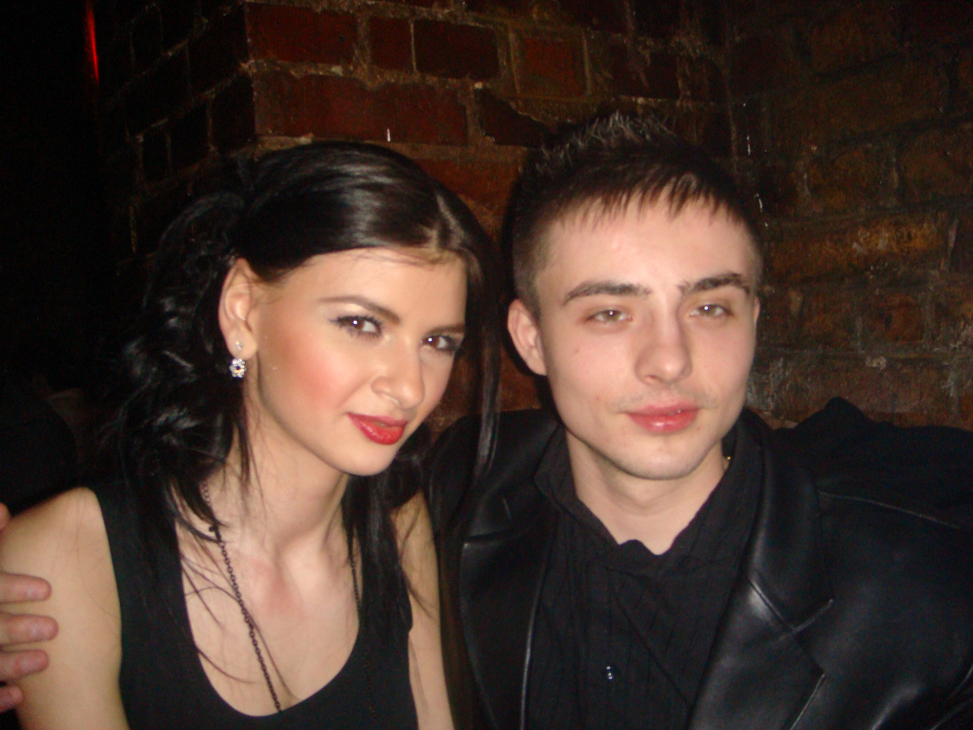 Ramona se iubea pe atunci cu un tanar sarac...acum se iubeste cu un milionar arab