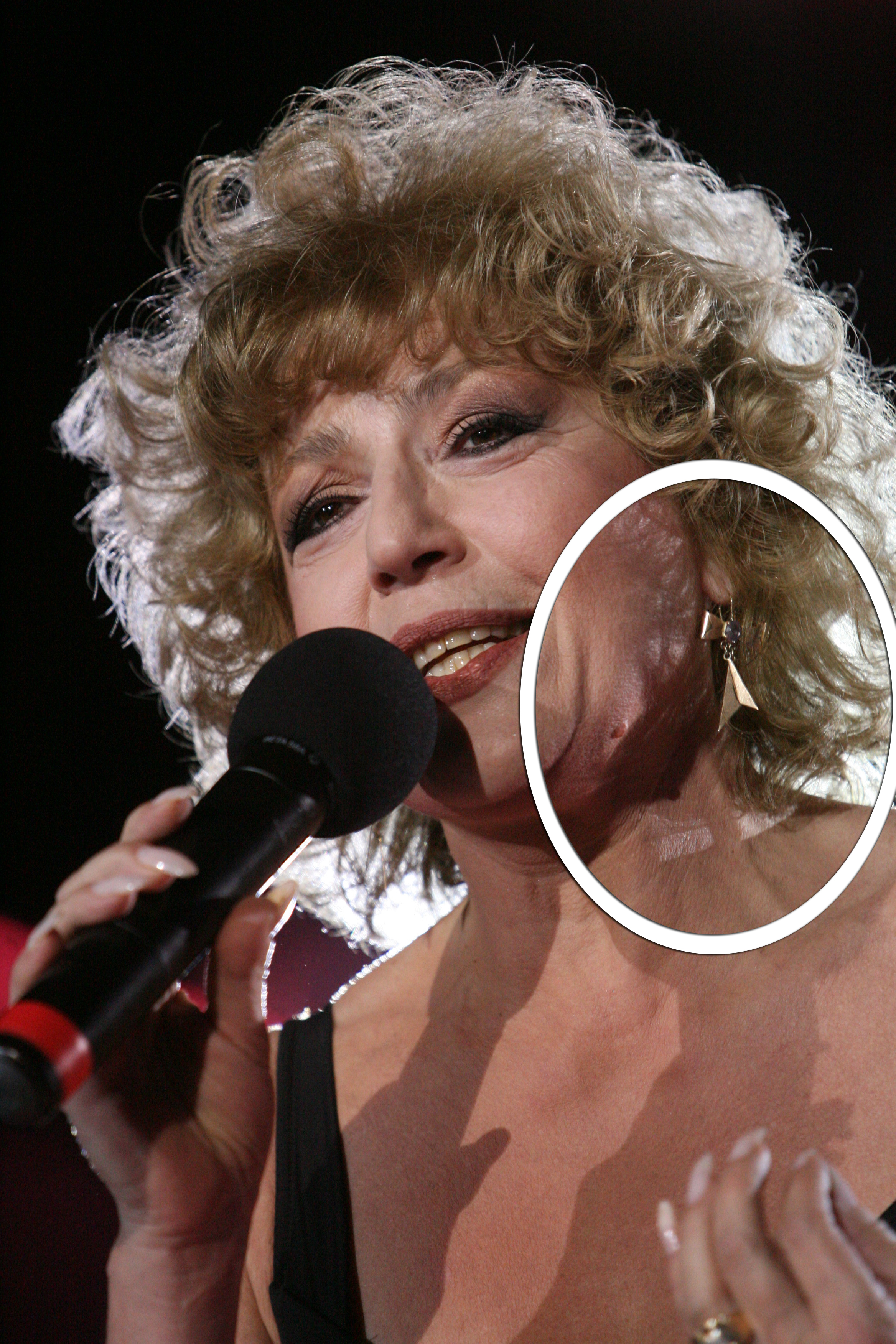 Cerceii artistei au o adevarata poveste