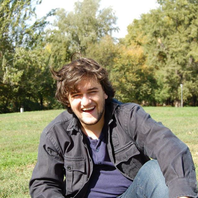 Filip pare a fi fratele geaman a lui Smiley