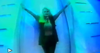 In 1999, Ozana era blonda si avea parul lung