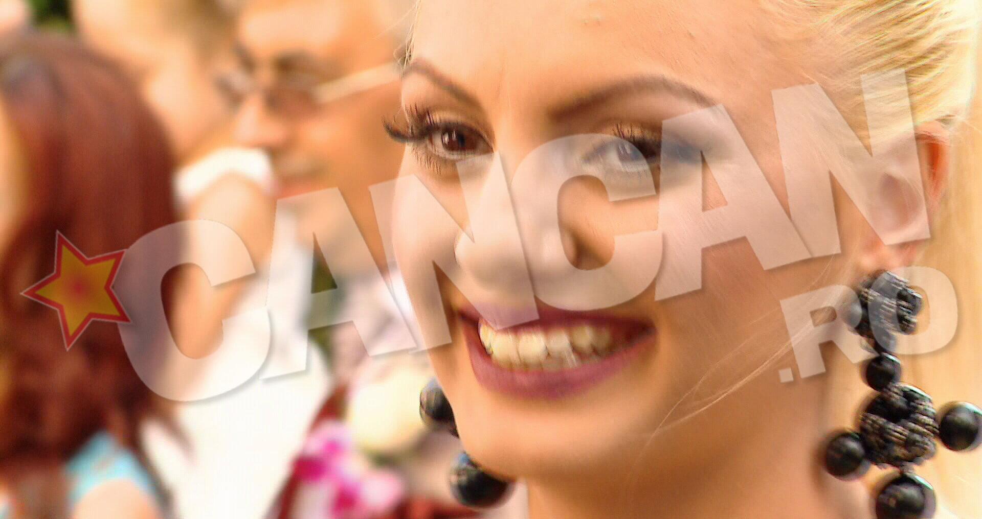 Artista a zambit tot timpul, fericita, alaturi de rude