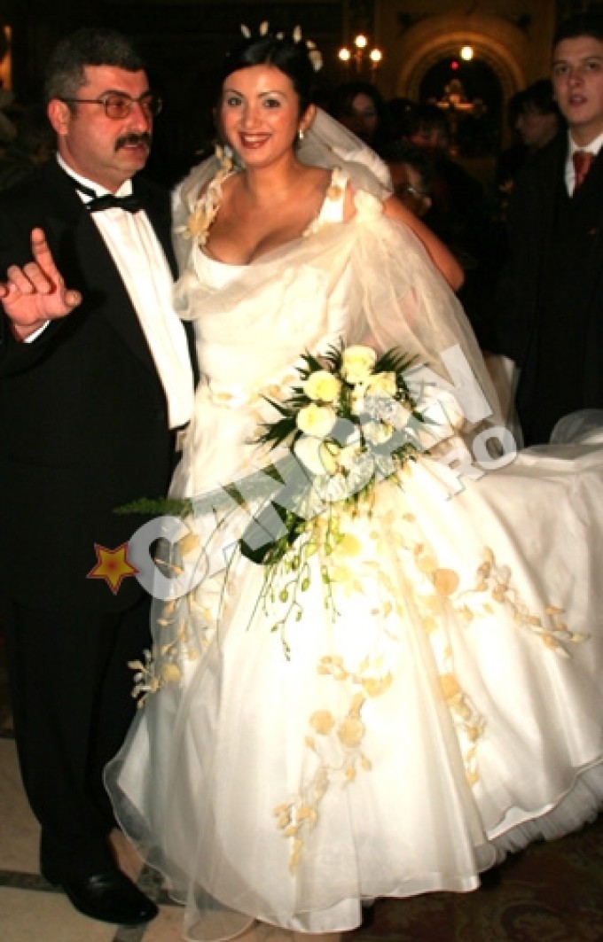 Adriana Bahmuteanu si Silviu Prigoana s-au căsătorit pentru prima data in urma cu mai bine de 10 ani