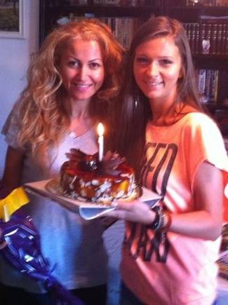 De cand a plecat in America, Ana a iesit la mai multe evenimente fara sa mai foloseasca fond de ten sau farduri