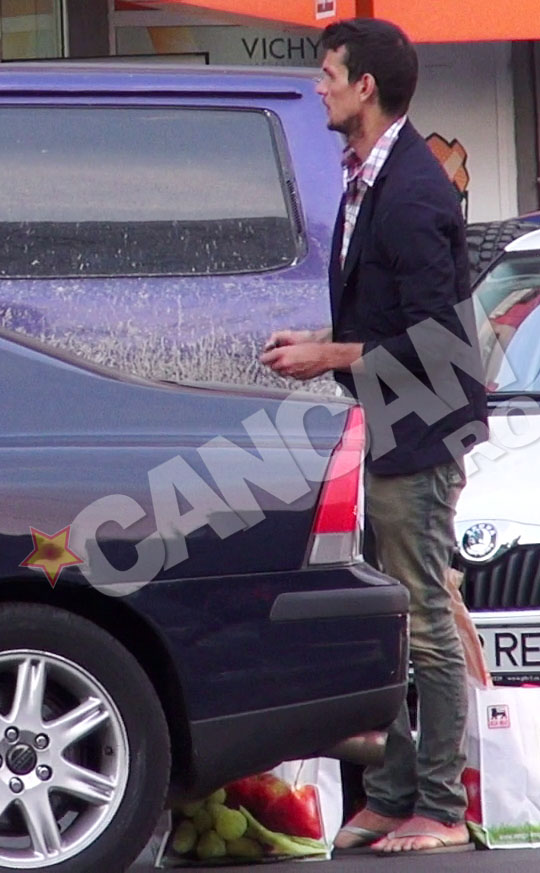 Tudor Chirila a iesit cu patru plase din supermarket