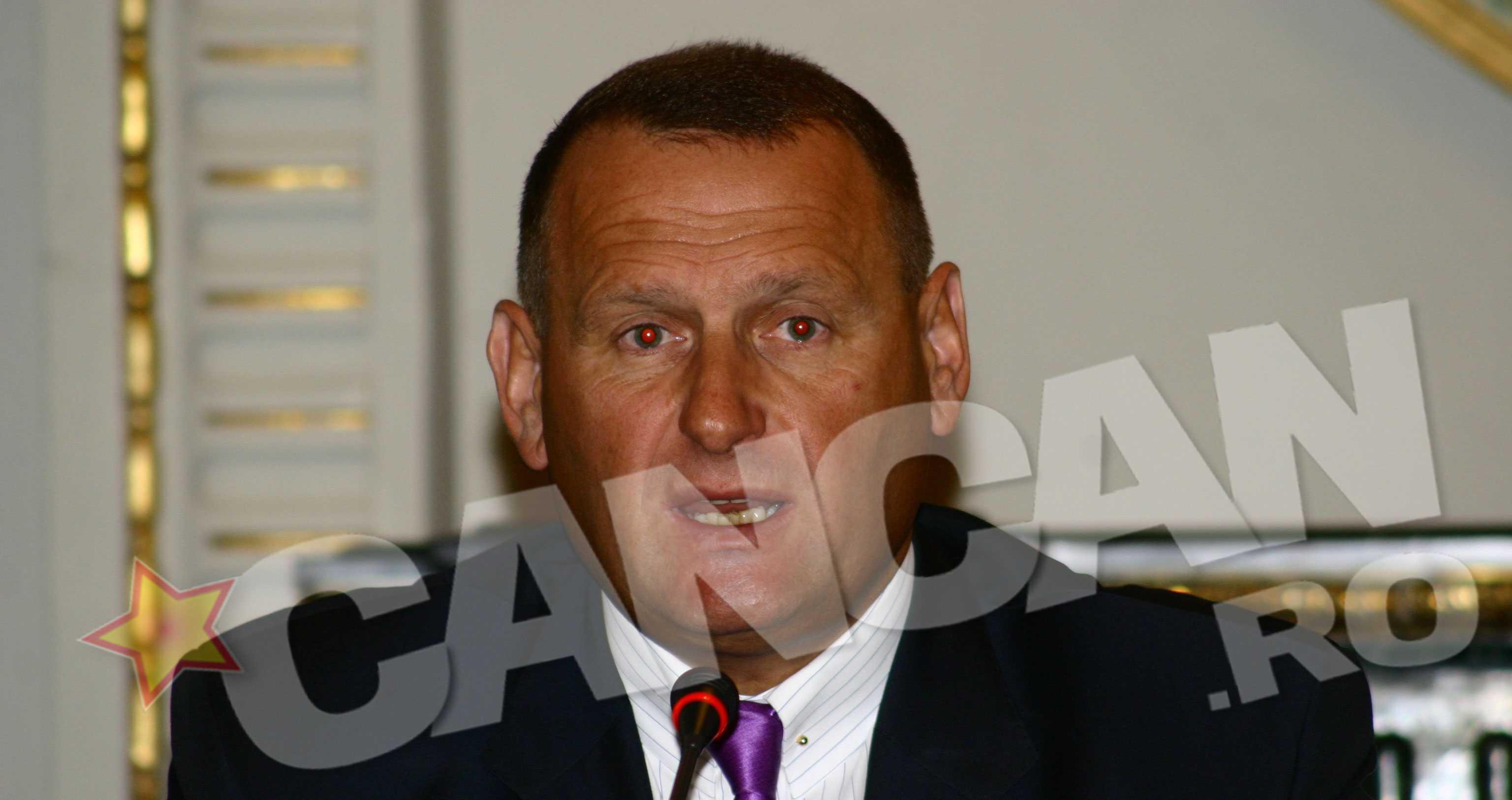 In 2006, Viorel Catarama incepuse sa se ingrase, iar urechile sale erau destul de indepartate de craniu