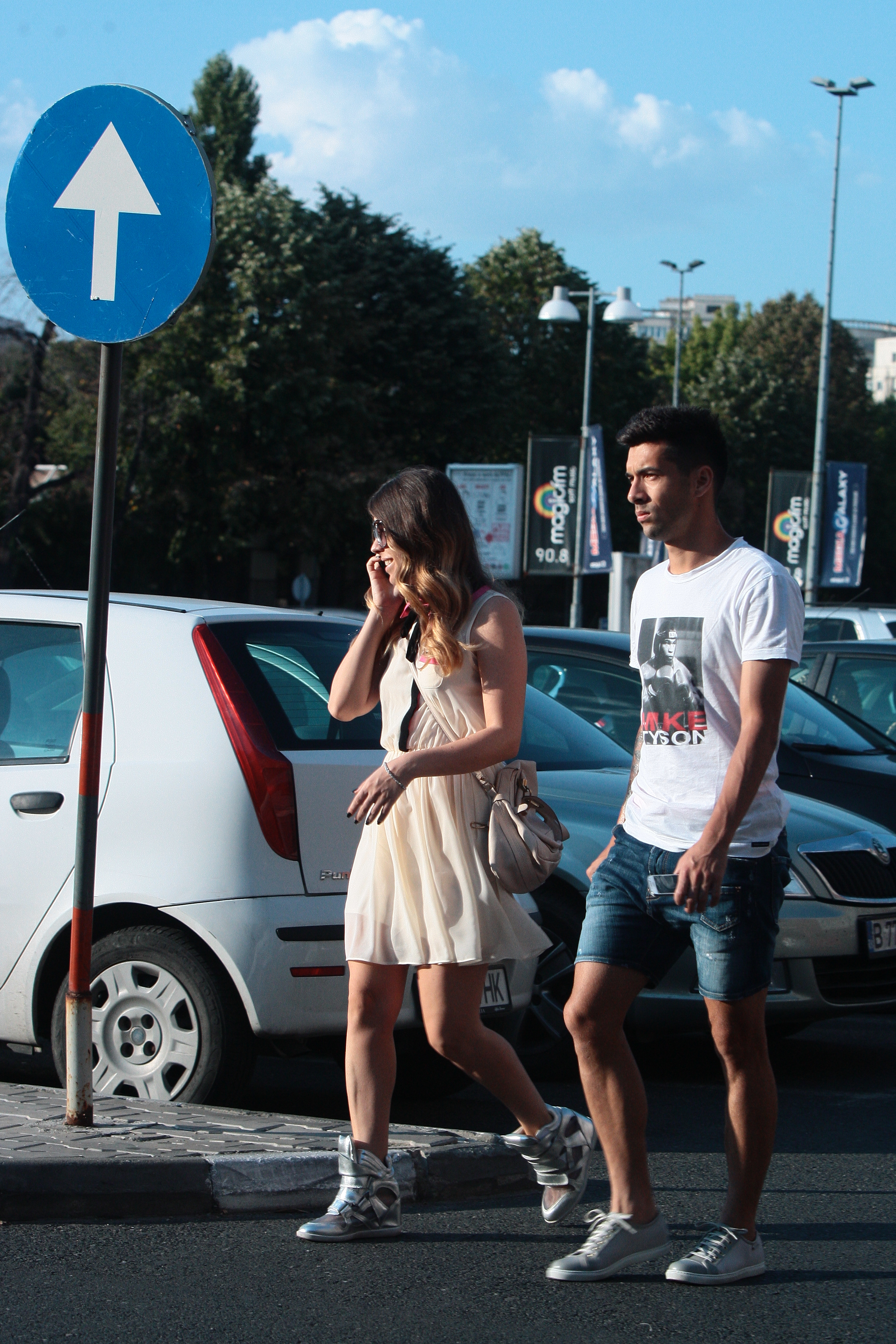 Sora Elenei Gheorghe a vorbit incontinuu la telefonul mobil, cel mai probabil pentru a verifica starea copilului