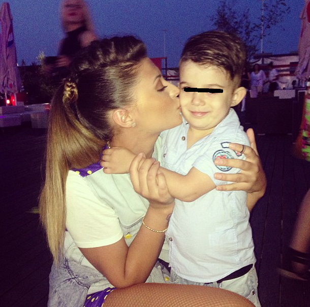 Antonia este foarte atasata de fanii sai