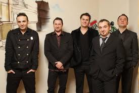 In decursul carieri, baietii de la Directia V au adunat bani, succes si notorietate