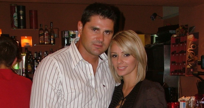 Catrinel s-a mutat in America pentru a fi alaturi de sotul ei