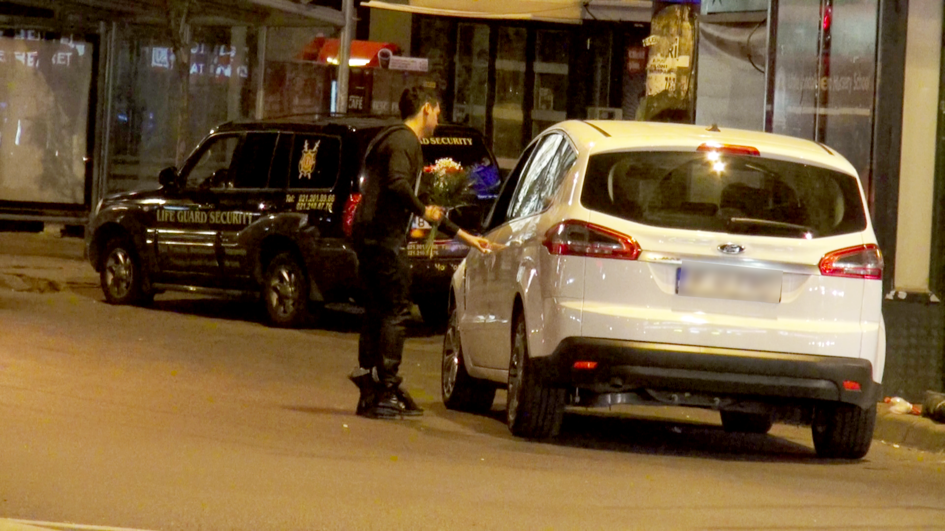 In autoturism il asteapta colegul si prietenul lui Dani Otil