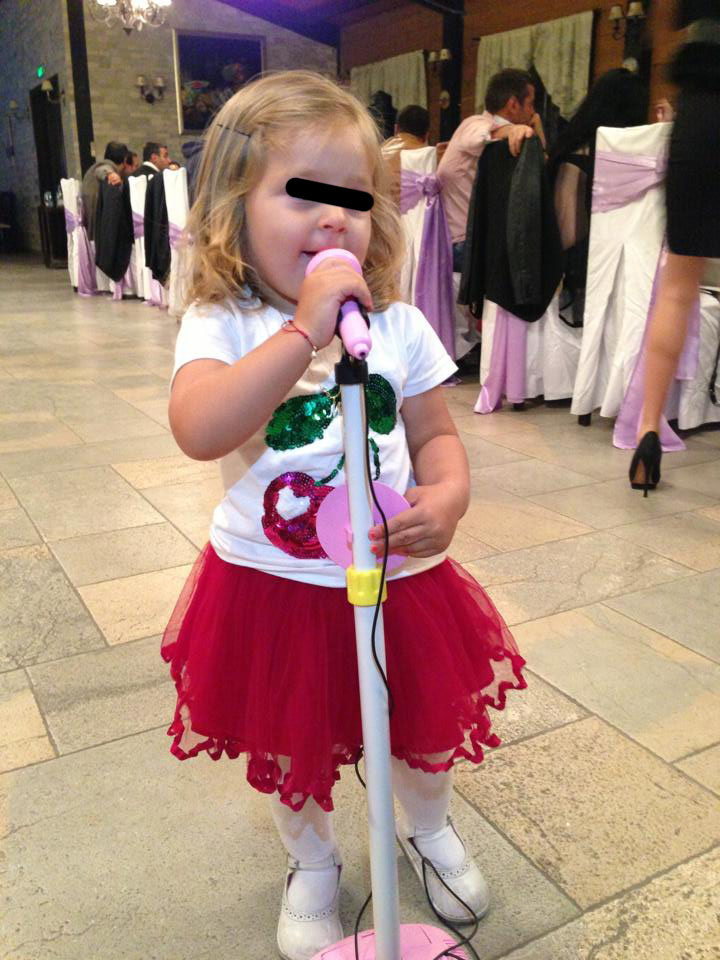 Micuta a implinit doi ani (foto:facebook)